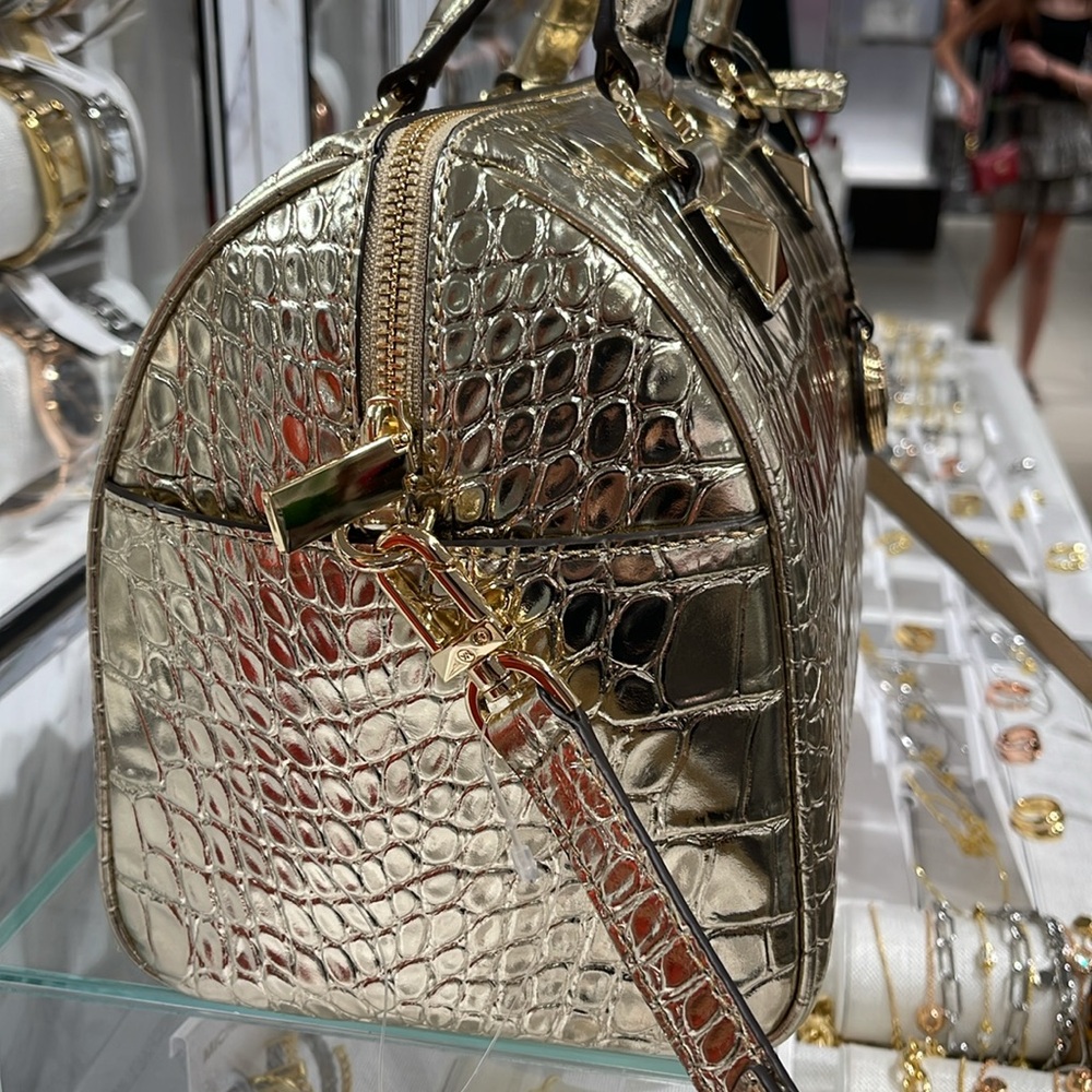 Michael Kors Grayson Md Metallic Crocodile Embossed Leather Satchel
Pale Gold - Picture 3 of 16